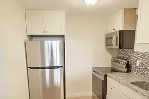 1039 Commonwealth Ave, Boston, MA 02215 - Photo 1