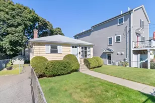 20 Gale St, Waltham, MA 02453 - Photo 2