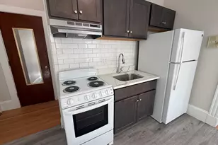 39 Newhall St, Lynn, MA 01902 - Photo 1
