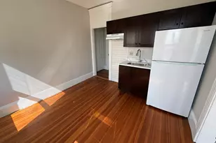 39 Newhall St, Lynn, MA 01902 - Photo 2