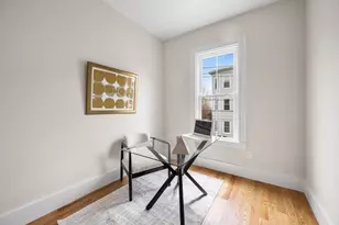 16 Harbor View St, Boston, MA 02125 - Photo 16