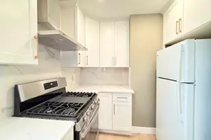 21 High St, Somerville, MA 02144 - Photo 2