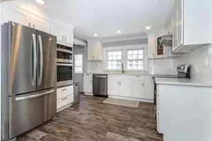 39 Birchcroft Rd, Canton, MA 02021 - Photo 6