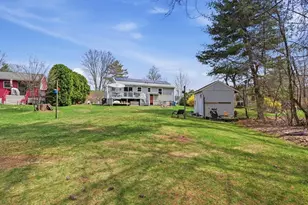 43 Lakeshore Dr, Holland, MA 01521 - Photo 32