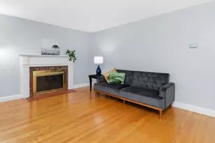 31 Oakledge Rd, Waltham, MA 02452 - Photo 8