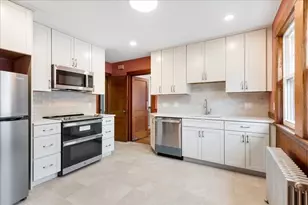 256 S Huntington Ave, Boston, MA 02130 - Photo 2