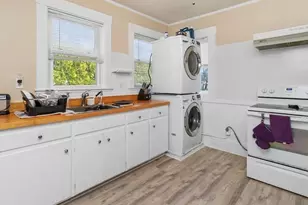 93-95 Riverview Ave, Waltham, MA 02453 - Photo 18