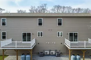 35-37 Glendale Ave, Tiverton, RI 02878 - Photo 28