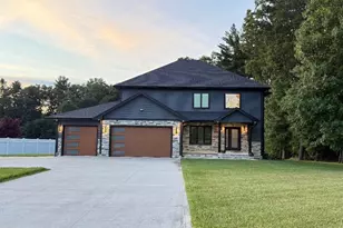 27 Breighly Way, Westfield, MA 01085 - Photo 1