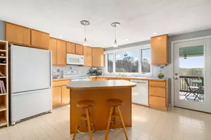110 Whitman St, Stow, MA 01775 - Photo 4