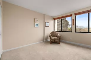 250 Hammond Pond Pkwy, Newton, MA 02467 - Photo 16