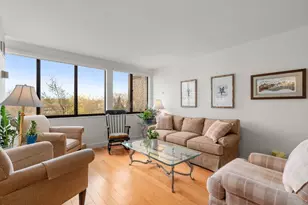 250 Hammond Pond Pkwy, Newton, MA 02467 - Photo 6