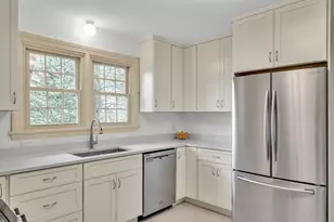 6 Oakland Cir, Winchester, MA 01890 - Photo 16