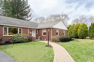 6 Oakland Cir, Winchester, MA 01890 - Photo 2