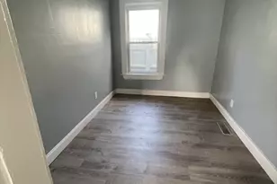 12 Fisher St, Lowell, MA 01850 - Photo 4