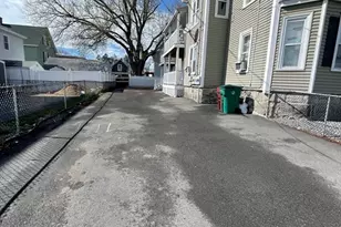 12 Fisher St, Lowell, MA 01850 - Photo 14