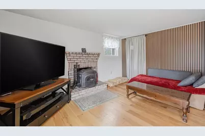 8 Stones Corner Road, Berlin, MA 01503 - Photo 12