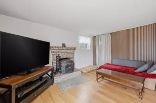 8 Stones Corner Rd, Berlin, MA 01503 - Photo 12