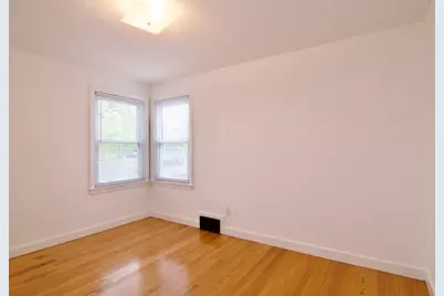 878 Berkshire Ave, Springfield, MA 01151 - Photo 20