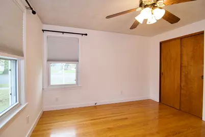 878 Berkshire Ave, Springfield, MA 01151 - Photo 14