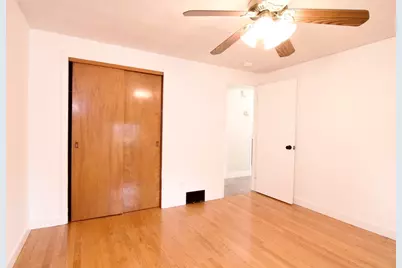 878 Berkshire Ave, Springfield, MA 01151 - Photo 16