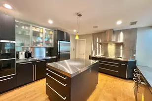 75 Lee St, Brookline, MA 02445 - Photo 10