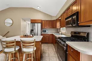 7 Helen St, Wareham, MA 02576 - Photo 6
