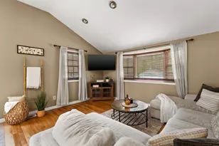 7 Helen St, Wareham, MA 02576 - Photo 10
