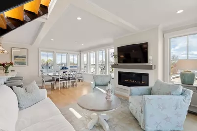 150 Merrimac St #I, Newburyport, MA 01950 - Photo 2