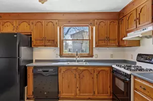 44 Orange St, Haverhill, MA 01832 - Photo 18