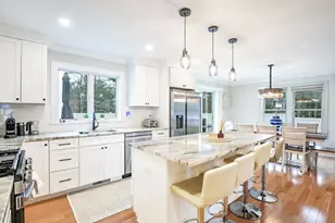 92 Rainbow Ave, Falmouth, MA 02536 - Photo 10