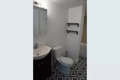27 Shaw St, Lowell, MA 01851 - Photo 10