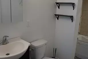 27 Shaw St, Lowell, MA 01851 - Photo 10