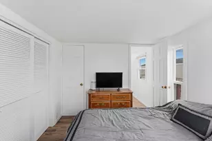 11 East Dr, East Providence, RI 02916 - Photo 10