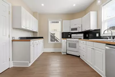 142 Elliott #1, Beverly, MA 01915 - Photo 4