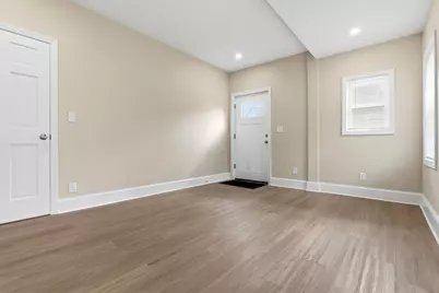 142 Elliott #1, Beverly, MA 01915 - Photo 2