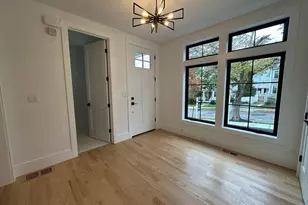 20 Crescent Rd, Needham, MA 02494 - Photo 2