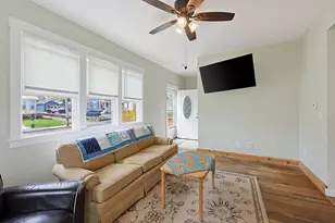 111 Division St, North Attleboro, MA 02760 - Photo 4