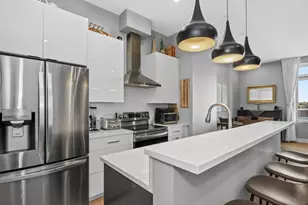 60 Cross St E, Somerville, MA 02145 - Photo 8