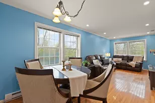 13 Dexter St, North Attleboro, MA 02760 - Photo 6