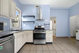 3 Laurel St, Boston, MA 02119 - Photo 12