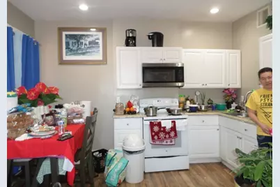 139 Hawthorne St, Chelsea, MA 02150 - Photo 8