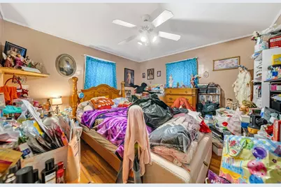 69 Glendale St, Boston, MA 02125 - Photo 30
