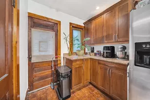 69 Glendale St, Boston, MA 02125 - Photo 16