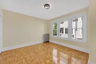 24 Hiawatha St, Springfield, MA 01108 - Photo 16
