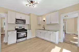 24 Hiawatha St, Springfield, MA 01108 - Photo 4