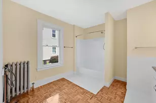 24 Hiawatha St, Springfield, MA 01108 - Photo 14