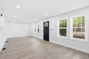 357 Wareham St, Middleborough, MA 02346 - Photo 10