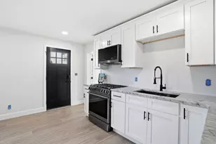 357 Wareham St, Middleborough, MA 02346 - Photo 1