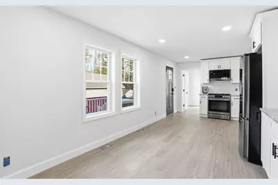357 Wareham St, Middleborough, MA 02346 - Photo 8